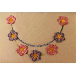 Inhp Loose Flower Necklace