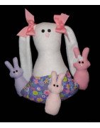 In the Hoop Betsy Bunny and Babies