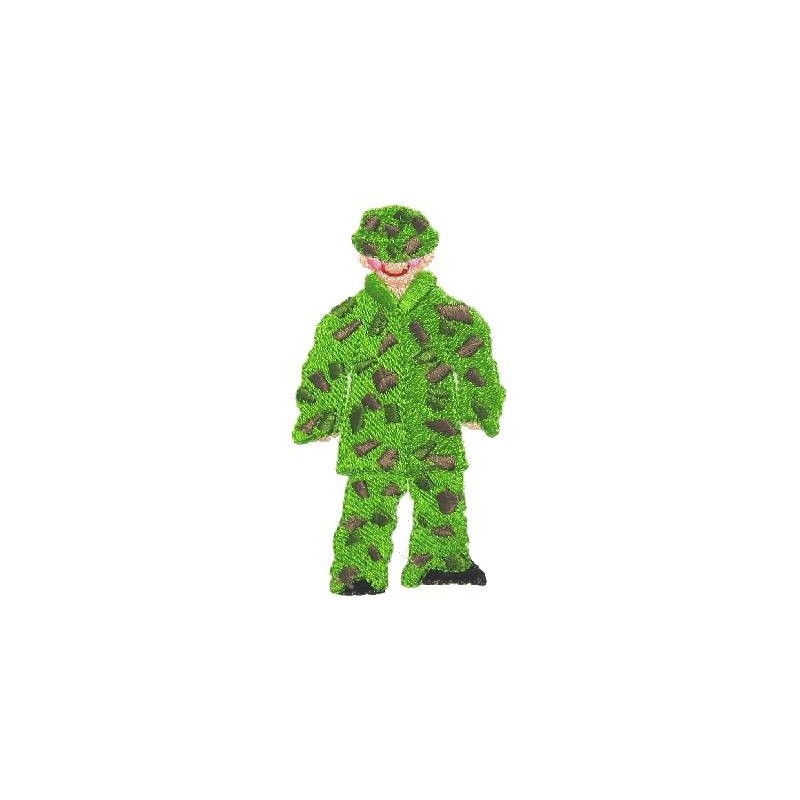 boy-oversize-army-uniform