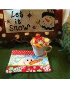 In Hoop Christmas Snowman Mug Rug