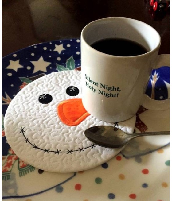 In Hoop Snowman Face Mug Rug