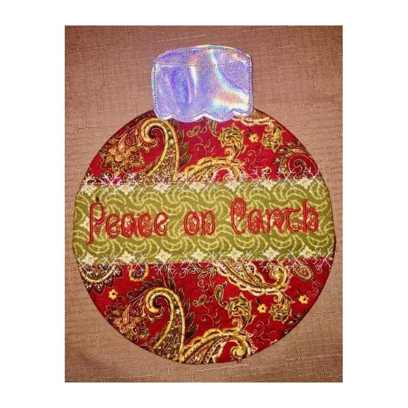 In Hoop Christmas Ornament Mug Rug