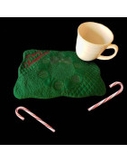 In Hoop Wholecloth Mug Rug Wreath