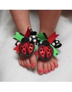 In Hoop Ladybug Barefoot Sandals