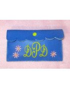 In Hoop Scallop Eye Glass Case