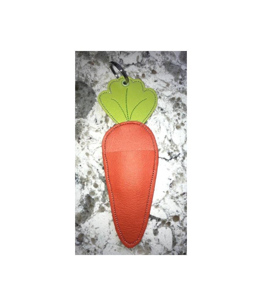 In Hoop Carrot Pocket 