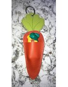 In Hoop Carrot Pocket 