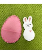 In Hoop Bunny Finger Puppet and Egg Set