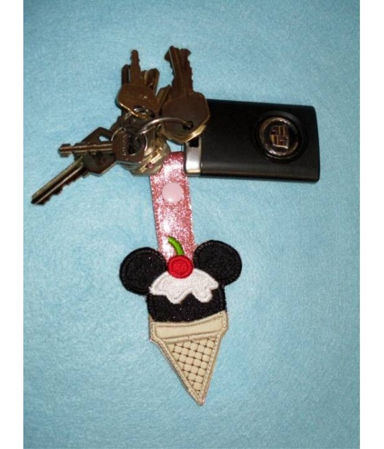In Hoop Key Fob Mouse Cream