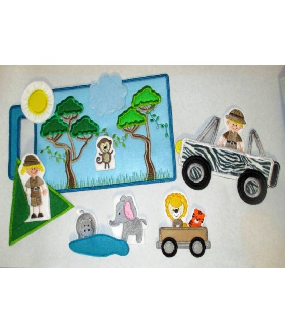 In Hoop Safari Puppet and Play Set 