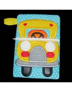 In Hoop Fully Lined Bus Zipper Tote