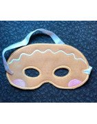 In Hoop Gingerbread Mask