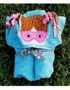 Tubbie Towelz Peeker Hero Girl