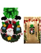 In Hoop Wreath Insert Santa