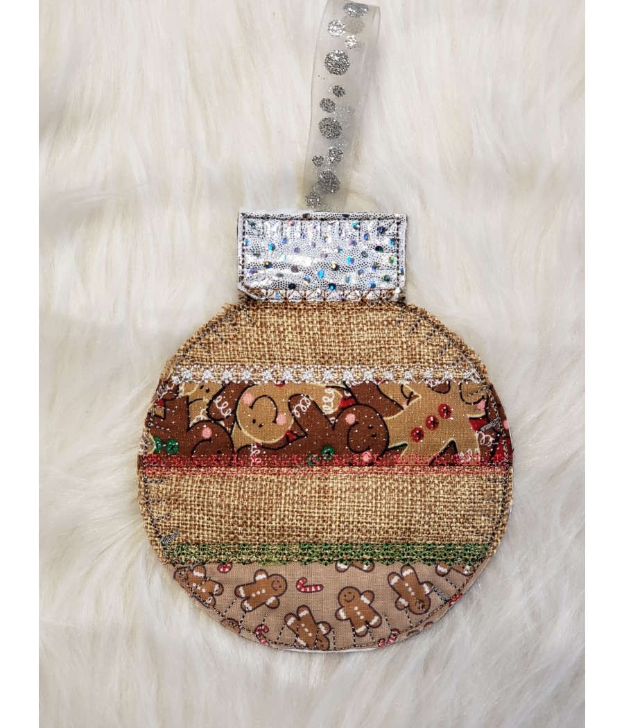 In Hoop Quilted Ornament with Back Pocket