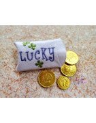 In Hoop Lucky Shamrock Candy Box