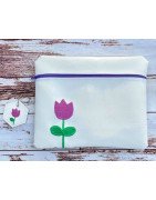 In Hoop Tulip Zipper Tote