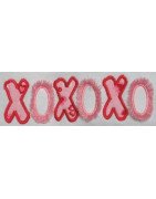 holiday-fringe-xoxoxo-mega-hoop-design